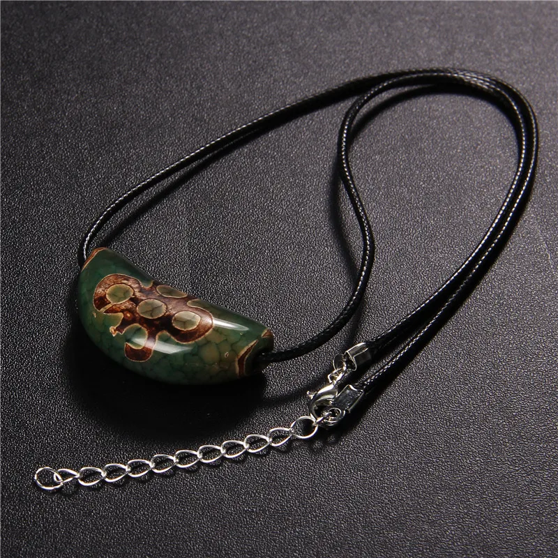 Gree Moon Shape Dzi Agat Necklace Women Elegant Vintage Bronze Tibetan Agat Beads Collar Men Black Leather Choker Birthday Gift - Image 6