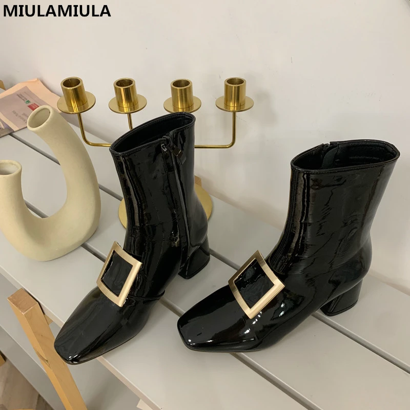 

MIULAMIULA Brand Designer 2019 Winter Fashion Black Luxury Metal Buckle Decoration Leather Short Martin Boots Zipper Women Shoes