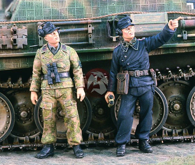 

1/35 Resin Model Building Kit Figure Commanders