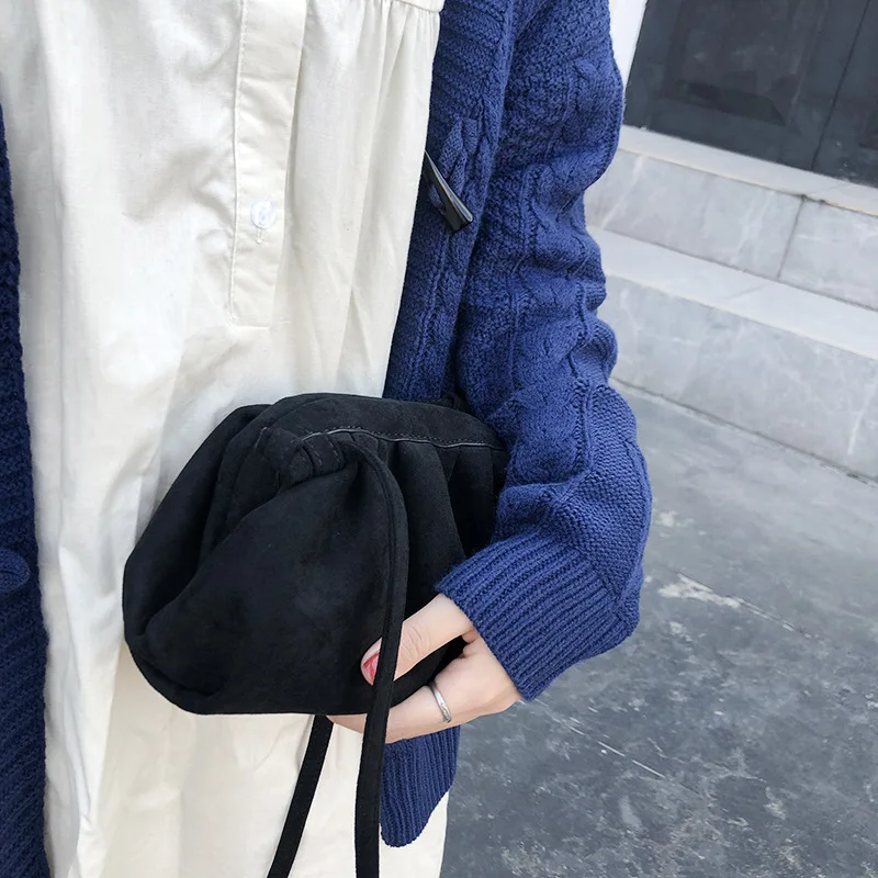 Женская Замшевая сумка-мессенджер в стиле ретро, Новая модная женская сумка через плечо в форме облака, сумка-клатч - Цвет: Черный