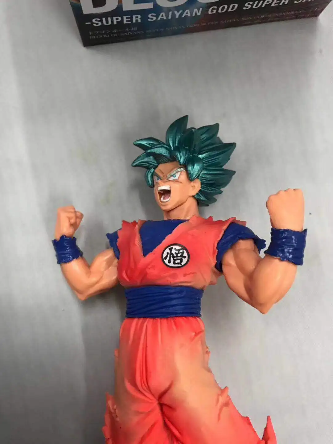 Аниме Гараж Комплект Модель Dragon Ball Супер Saiyan для крови Goku King удар ПВХ коробка украшения