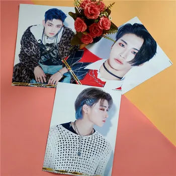 

2 Pcs/set Kpop ATEEZ WONDERLAND YUN HO SAN SEONG HWA MIN GI Self-adhesive Photo Poster Collection Card