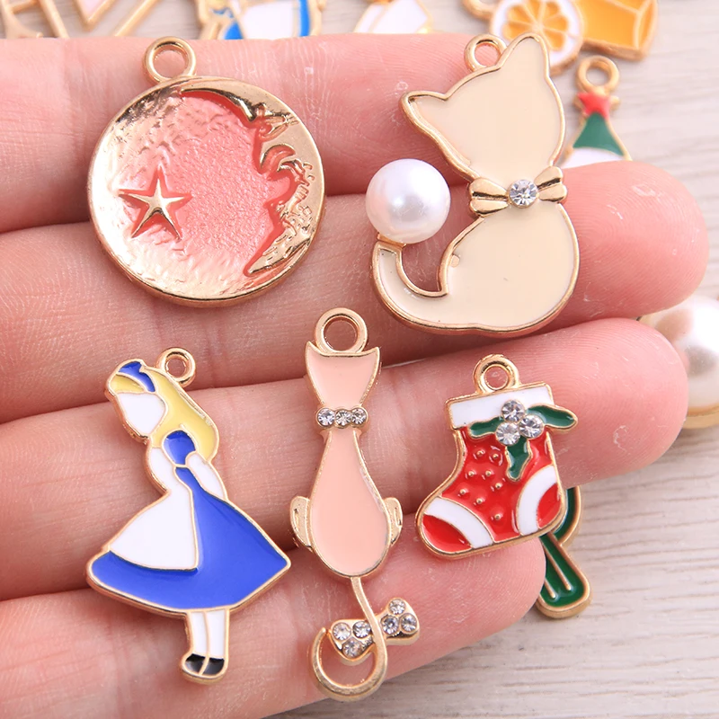 300Pcs Charms for Jewelry Making Wholesale Bulk Assorted Gold