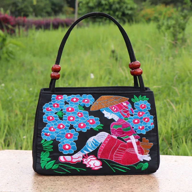 New Fashion Embroidery Women Small handbags National Floral Embroidered Lady Top-handle bags Single-layer Beading Falp Carrier