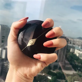 

GUICAMI Two-tone Blush, Repair and Brighten Skin Tone, Natural Three-dimensional Long-lasting Nude Makeup, Matte Rouge