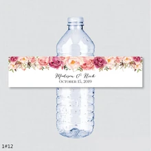 300 шт. свадебные этикетки на бутылки для воды с именем, вечерние этикетки на день рождения для девочек в деревенском стиле с розовыми цветами, декоративные этикетки на бутылки для воды на заказ