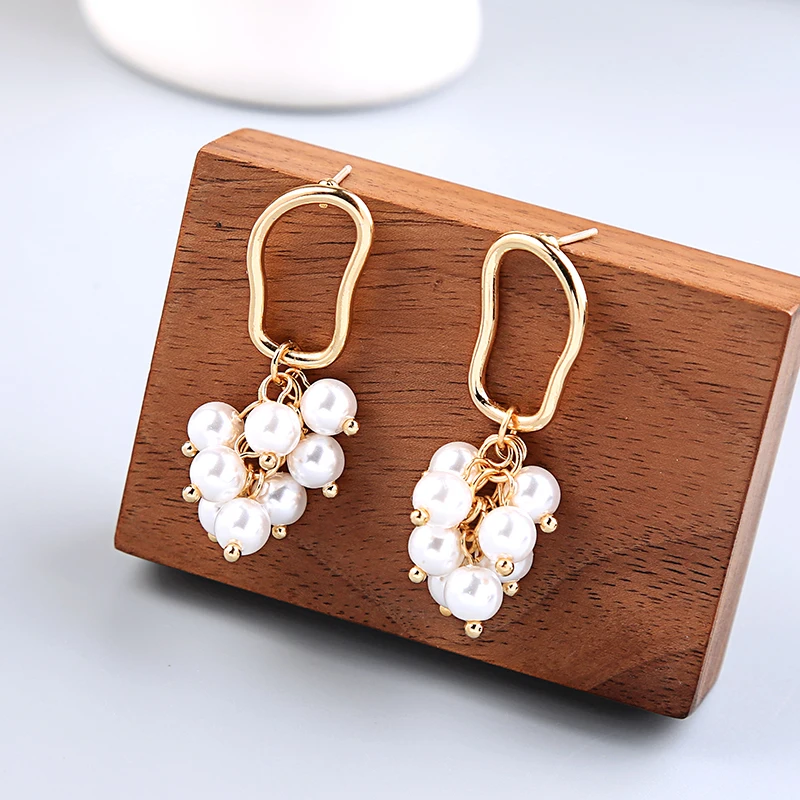 

Gold Color Strings Pearls Luxury Earrings Allergy Free For Women Fashion Jewelry Wholesale New