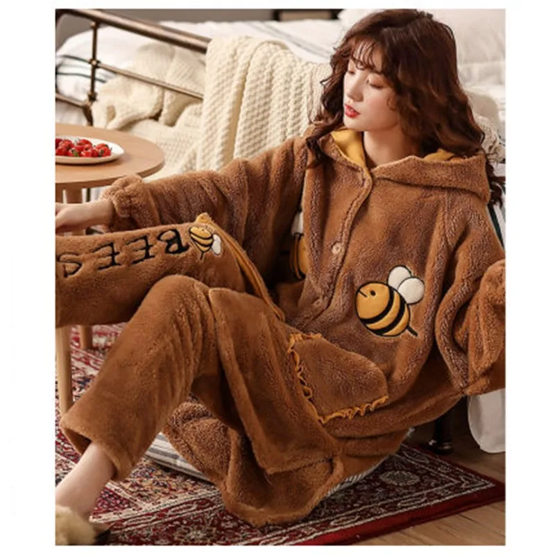 Coral velvet pajamas women's autumn and winter thickened warm lovely hooded suit long flannel home clothes can be worn outside