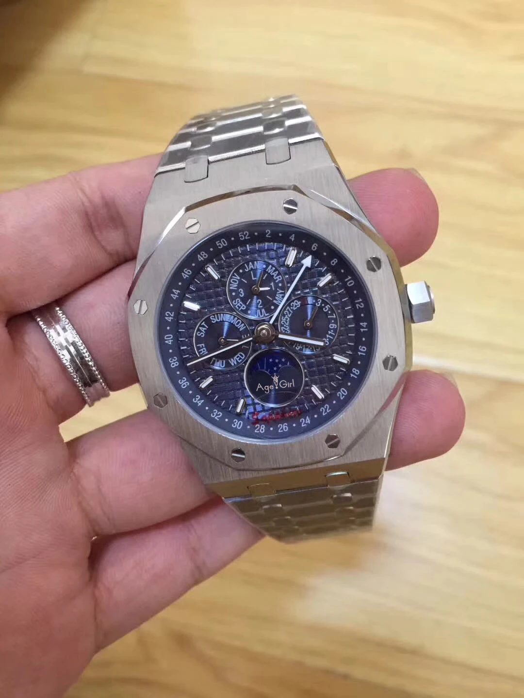 

Top Luxury Brand New Mens Watch Automatic Mechanical MoonPhase Sapphire Chronograph Titanium Back Glass Luminous Military Black