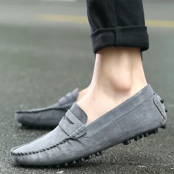 

Soft Men suede Leather Moccasins Spring summer boat shoes ultra light Loafers outdoor slip-on drive flats low-top shoes men