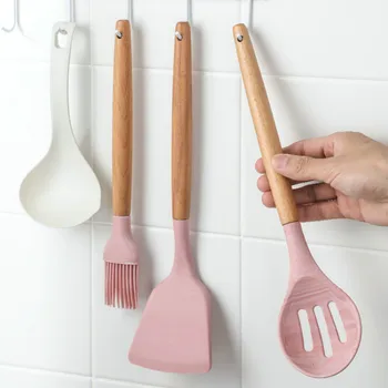 

5PCS Home High Temperature Resistant Kitchen Ware Set Household Practical Spatula Spoon Colander Brush Kichen Accessories