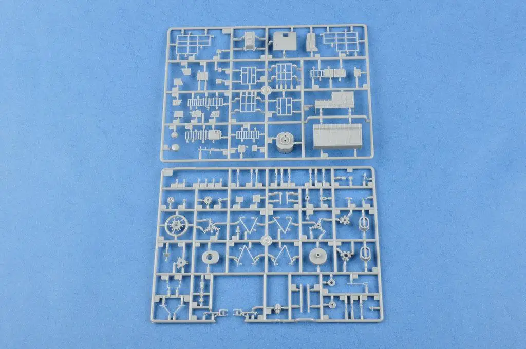Hobbyboss 1/48 81739 телефон с фонариком на русском языке|Наборы для сборки моделей| |