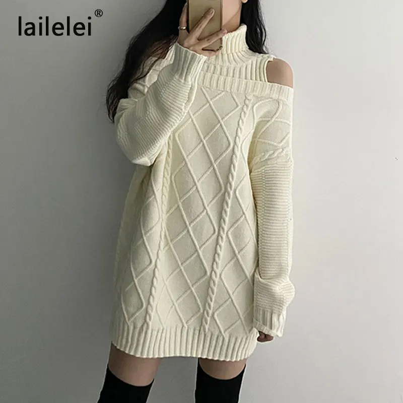 

High collar languid is lazy long sweater in the wind