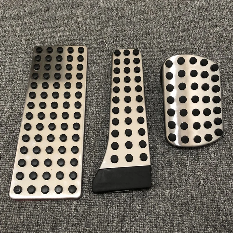 10853879249_1949746623