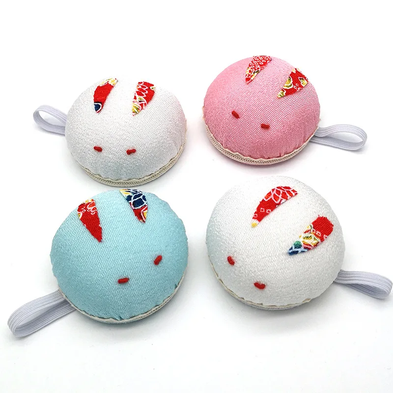 Random Color Cute Rabbit Shaped Needlework Pin Cushion DIY Cross Stitch Tool Wrist Band Pin Inserts Sewing Accessoreis Supplies