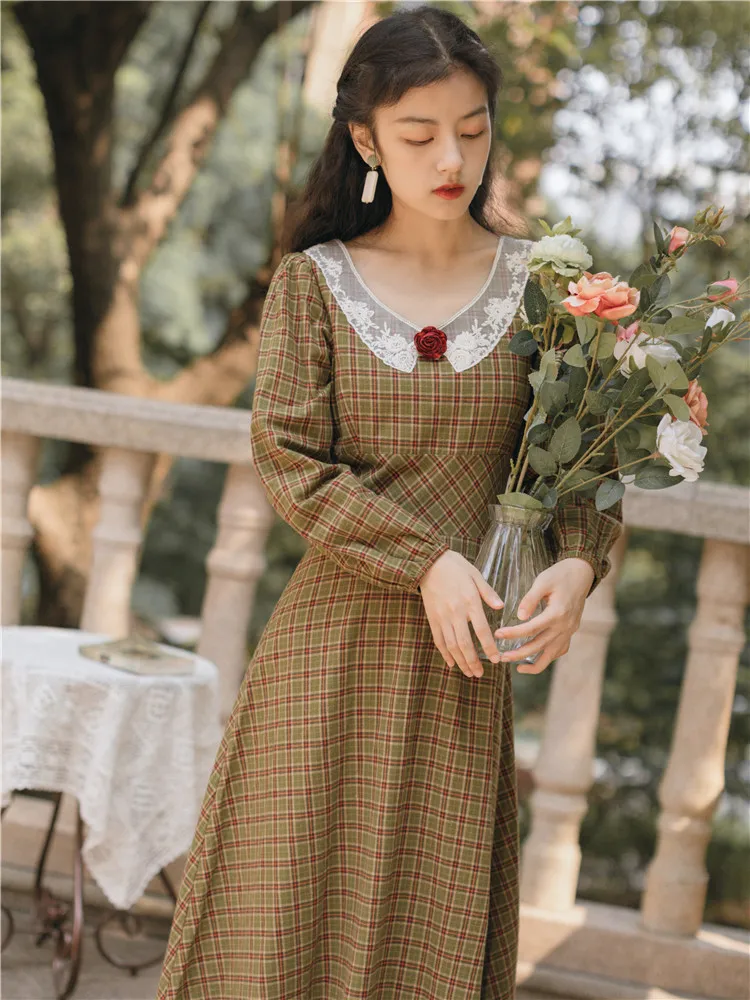 

2019 new fashion women's clothing Autumn and winter long sleeve dress Peter pan Collar dresses dress women