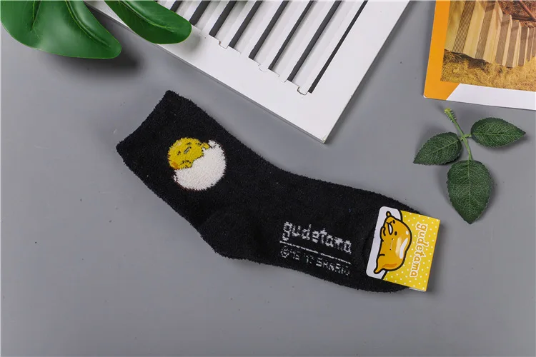 Gudetama коралловый флис Crew Socks женские теплые хлопковые Забавные милые Kawaii Happy Sock мультфильм уличная одежда с мотивами из аниме мода Улица Сезам