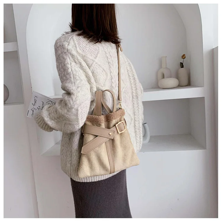 Новая зимняя женская сумка из искусственного меха, женские сумки из плюша, сумка через плечо для дам, забавная дизайнерская одноцветная сумка на плечо