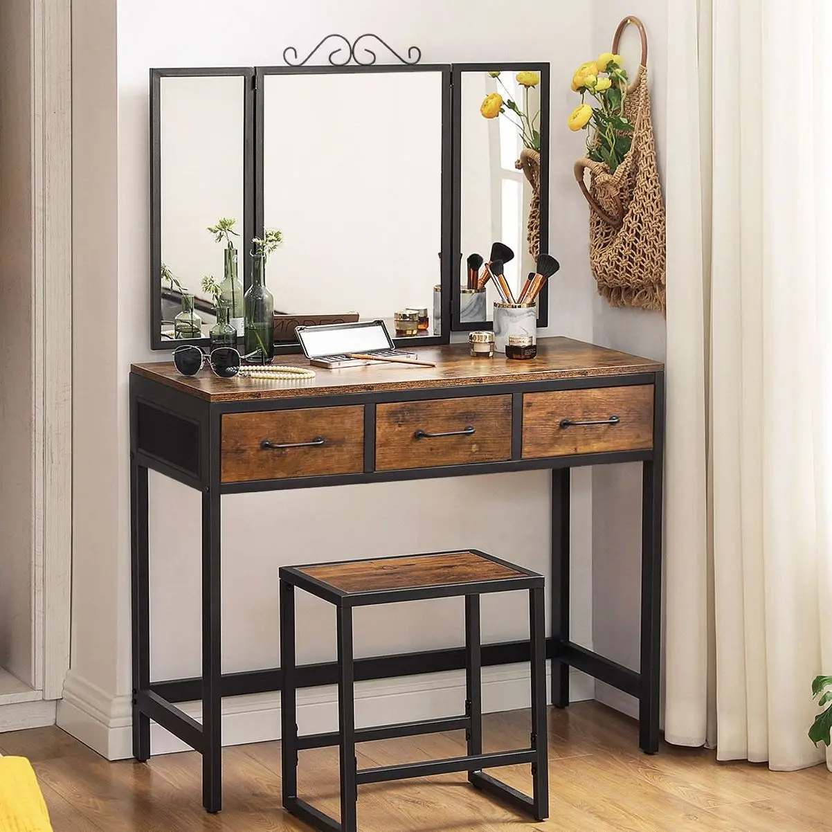 Industrial 2024 table mirror