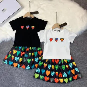 

2020 New Toddler Girls Clothing Set Letter Printed Black/ White top +Skirt Boutique Princess Party Brand Outwear Girls Clothing