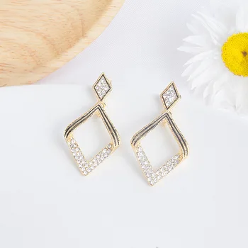 

Retro Geometry Rhombus Earrings Fashion Elegant Diamond Long Earings