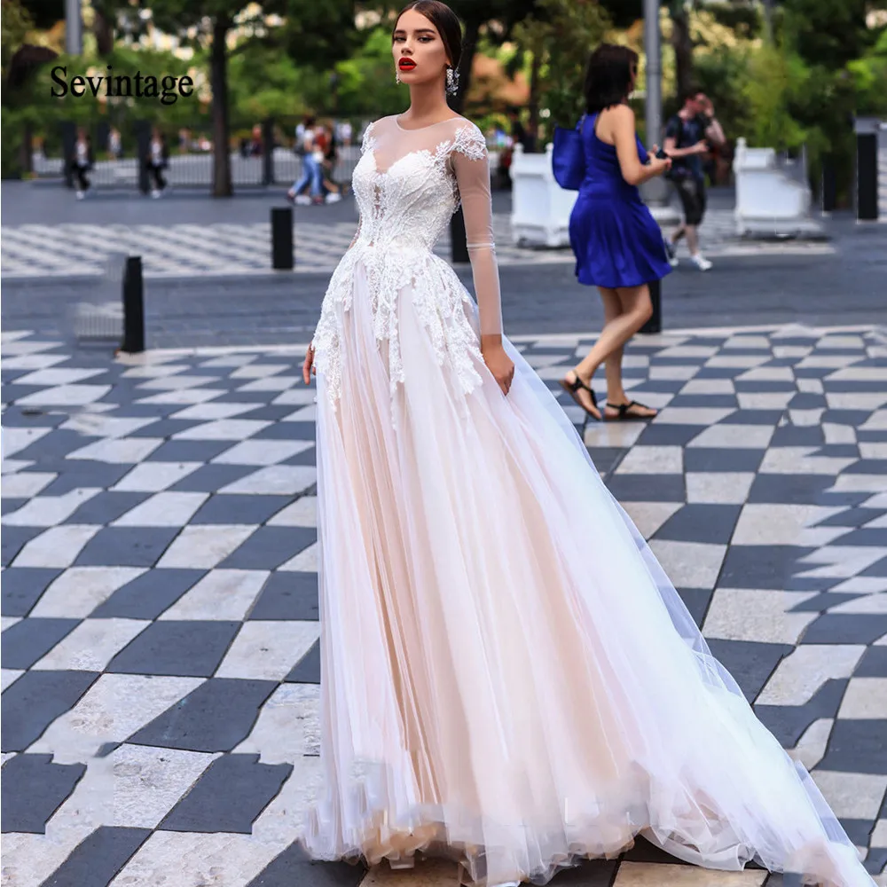 

Sevintage 2020 Sheer O-Neck Wedding Dresses Boho Lace Applique Long Sleeve Beach Bride Gowns Buttons Sweep Train Robe De Mariйe
