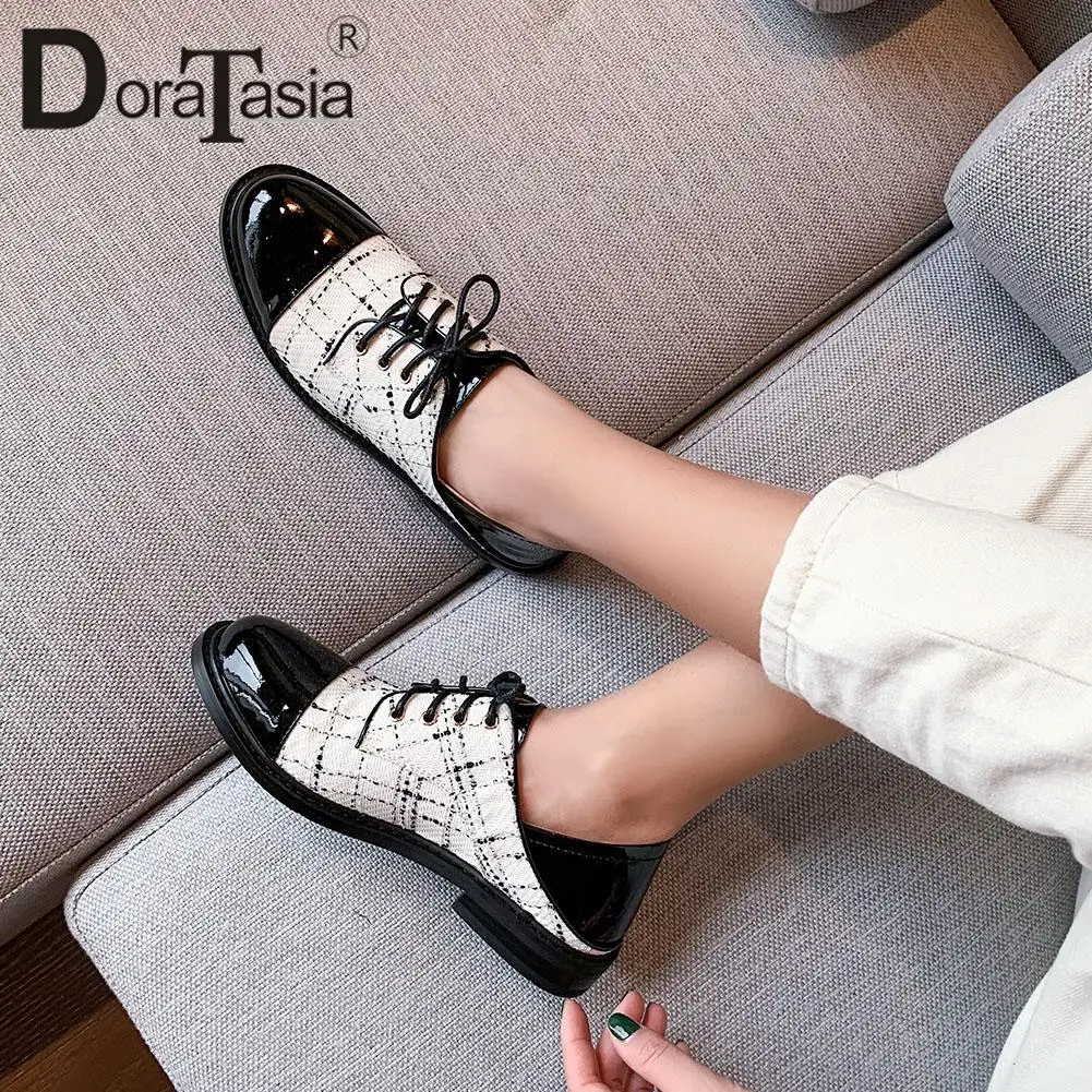 

DORATASIA Retro Fashion Female Flats Spring Office Flats Women Lace Up Mixed Colors Round Toe Patent Leatehr Shoes Woman