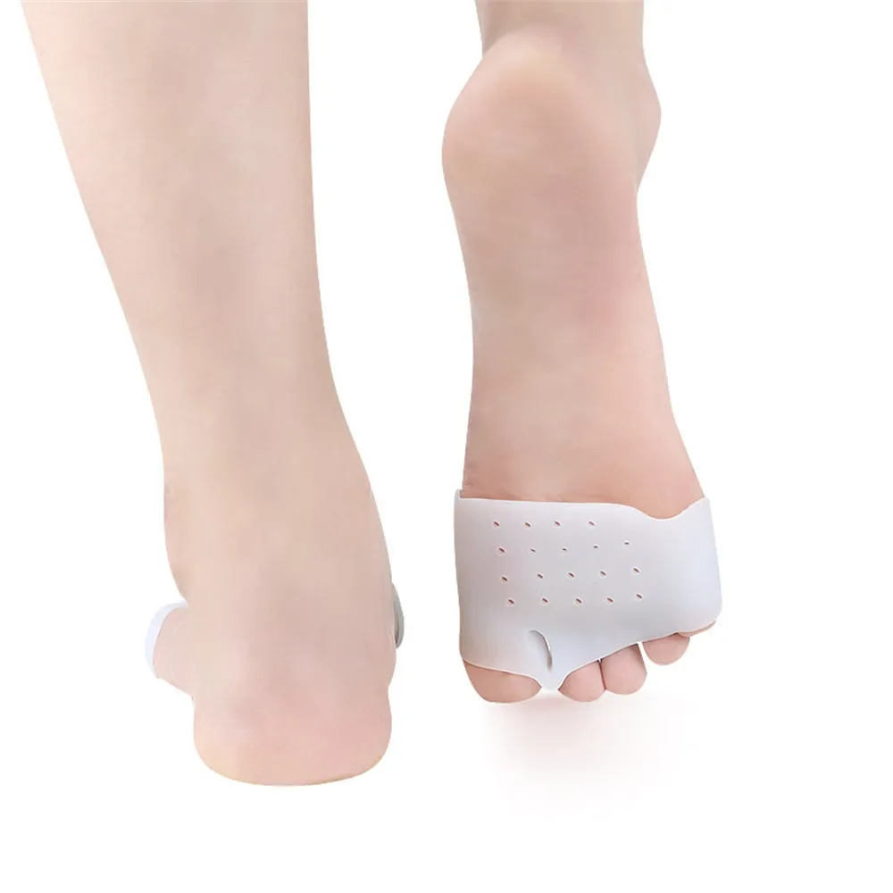 2 Pcs Toe Eversion Corrector Separator Hallux Valgus Protector Three-hole clamping front pad Toe valgus correcting toe device
