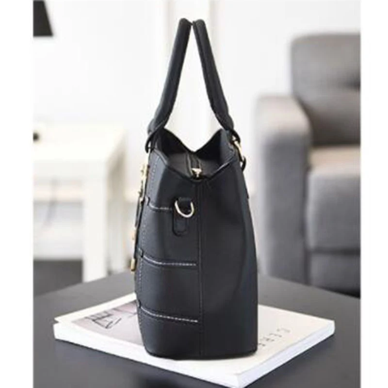 Goede PU Lederen Grote Capaciteit Vrouw Handtas Raster Schoudertas Mode Toevallige Luxe Designer Crossbody Tas Dames PurseBag Mama Tas