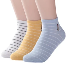 3 пара/лот, зимние милые полосатые хлопковые повседневные женские теплые короткие носки с героями мультфильмов, удобные женские носки с курицей для девочек