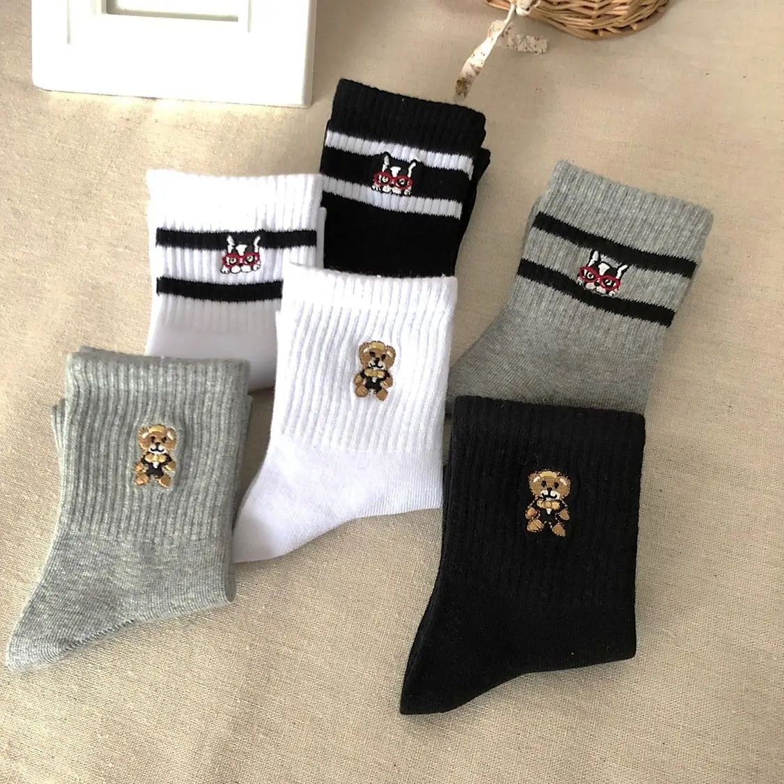 Хлопковые носки с рисунком медведя; короткие женские носки; милые забавные Повседневные носки в Корейском стиле; Модные дышащие носки