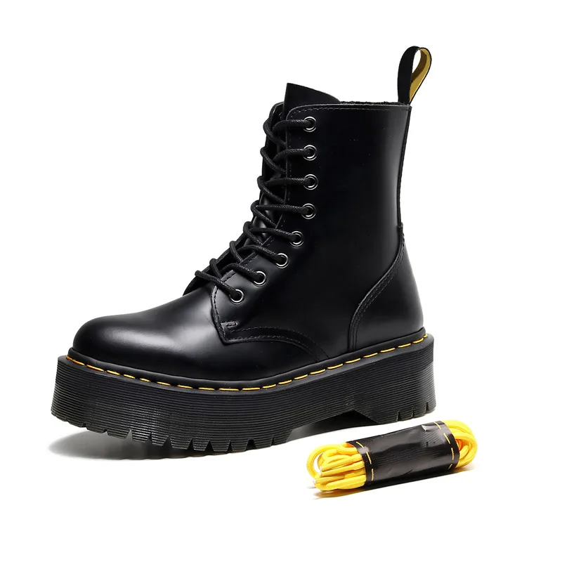 Женские ботинки на платформе Martens черные кожаные ботильоны Женская обувь в стиле