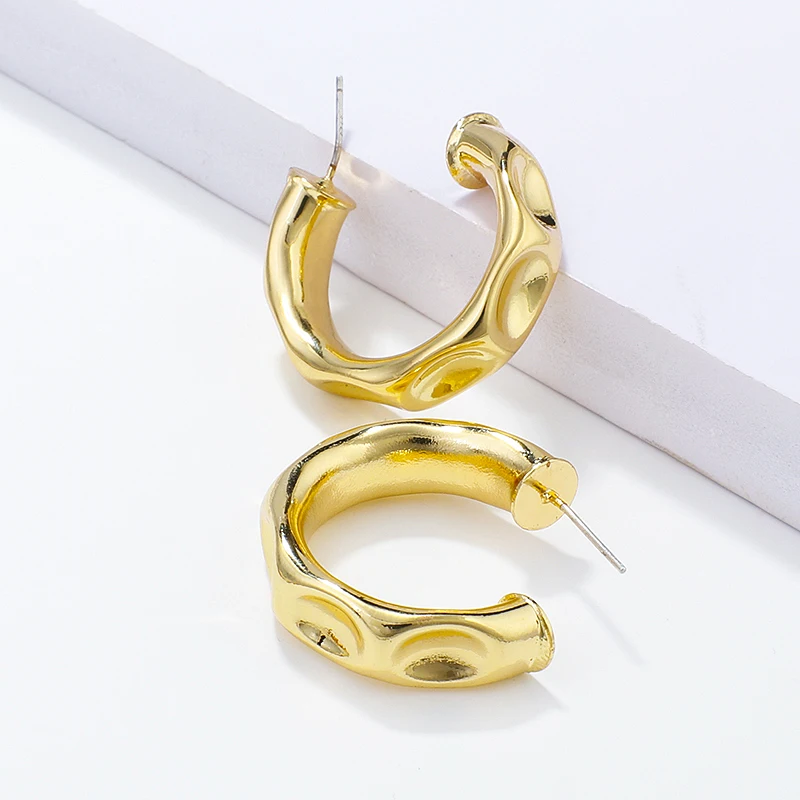 

AENSOA 1Pair Simple Gold Color Punk Hoop Earrings For Women Personality Vintage Open Circle Round Earrings Jewelry Female brinco