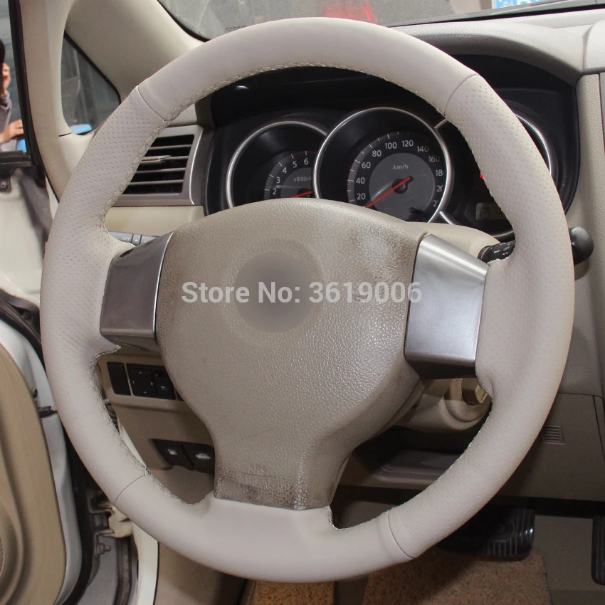 Чехол на руль для Nissan Old Tiida Livina Sylphy Note сшитый вручную с противоскользящей бежевой