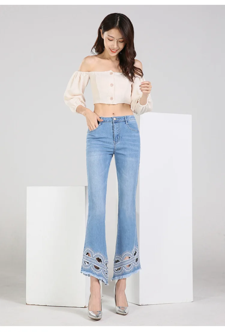 12387227388_528912256