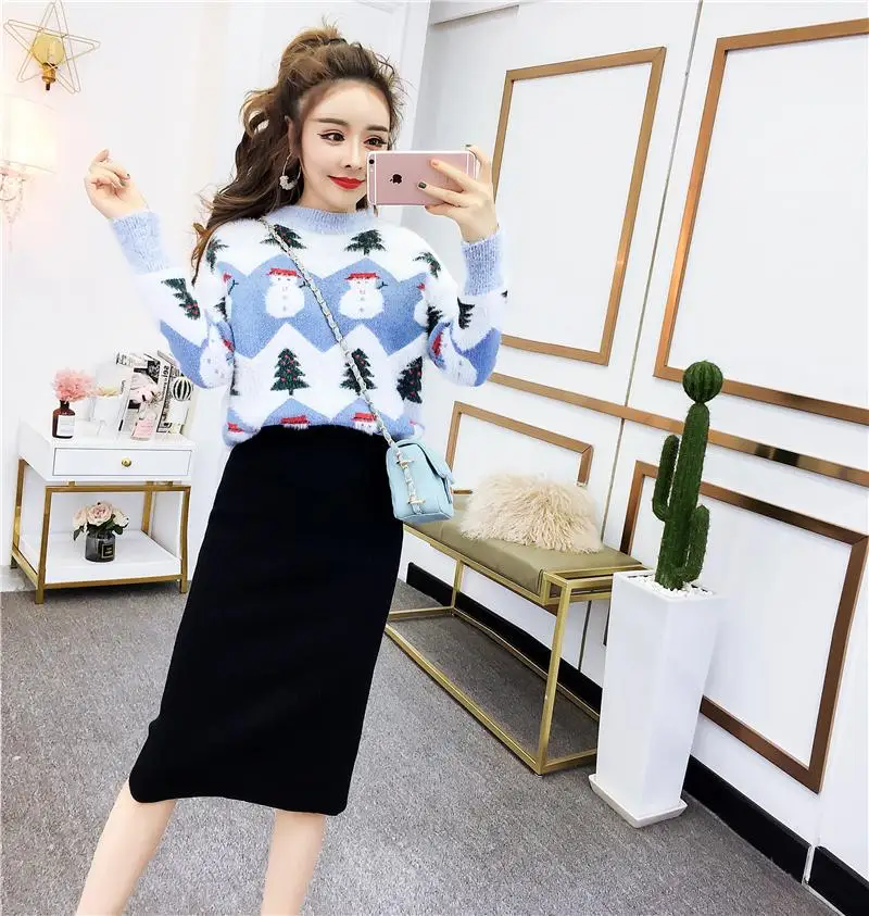 

2019 Winter Latest Fashion Pullover Sweater Relaxed Joker Christmas Tree Pattern Split Knitting Bodycon Skirt Suit 2 Pcs Set