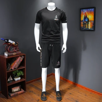 

2020 Summer Brand Tracksuit Men Set Clothes Casual Short Sleeve Tshirt Short Sets 2pes Mens Sweat Suits Ropa Deportiva Mujer