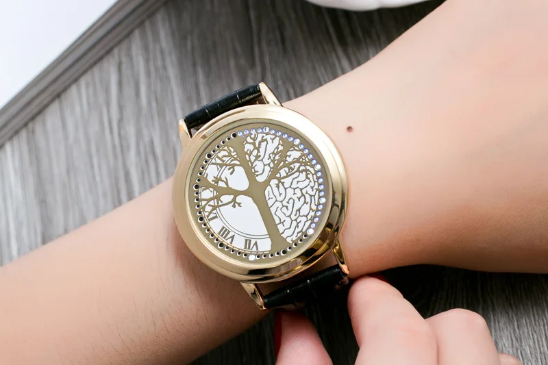 Повседневный модный элегантный дамский кварцевый браслет женские наручные часы светодиодный драгоценный камень счастливый клевер корпус из нержавеющей стали Montre Femme