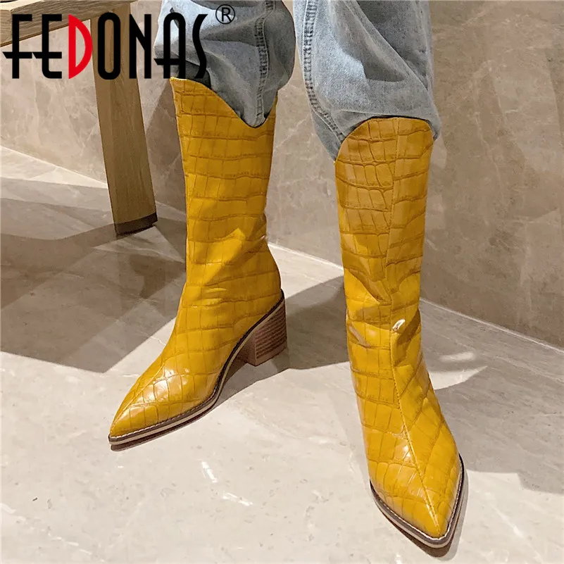 Женские сапоги до середины икры FEDONAS черные из микрофибры с принтом животных