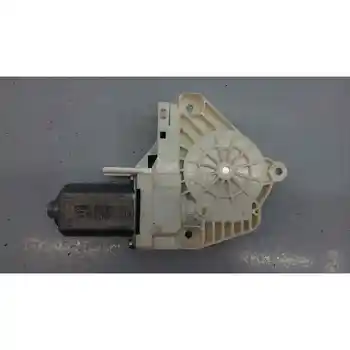 

8K0959802C WINDOW MOTOR FRONT RIGHT AUDI A1 SPORTBACK (8XF)
