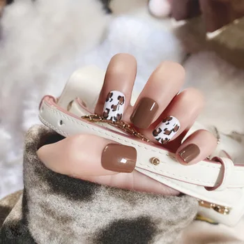 24 pieces False Nail Full Cover Fake Nail Crystal Elegant Pink Gradient