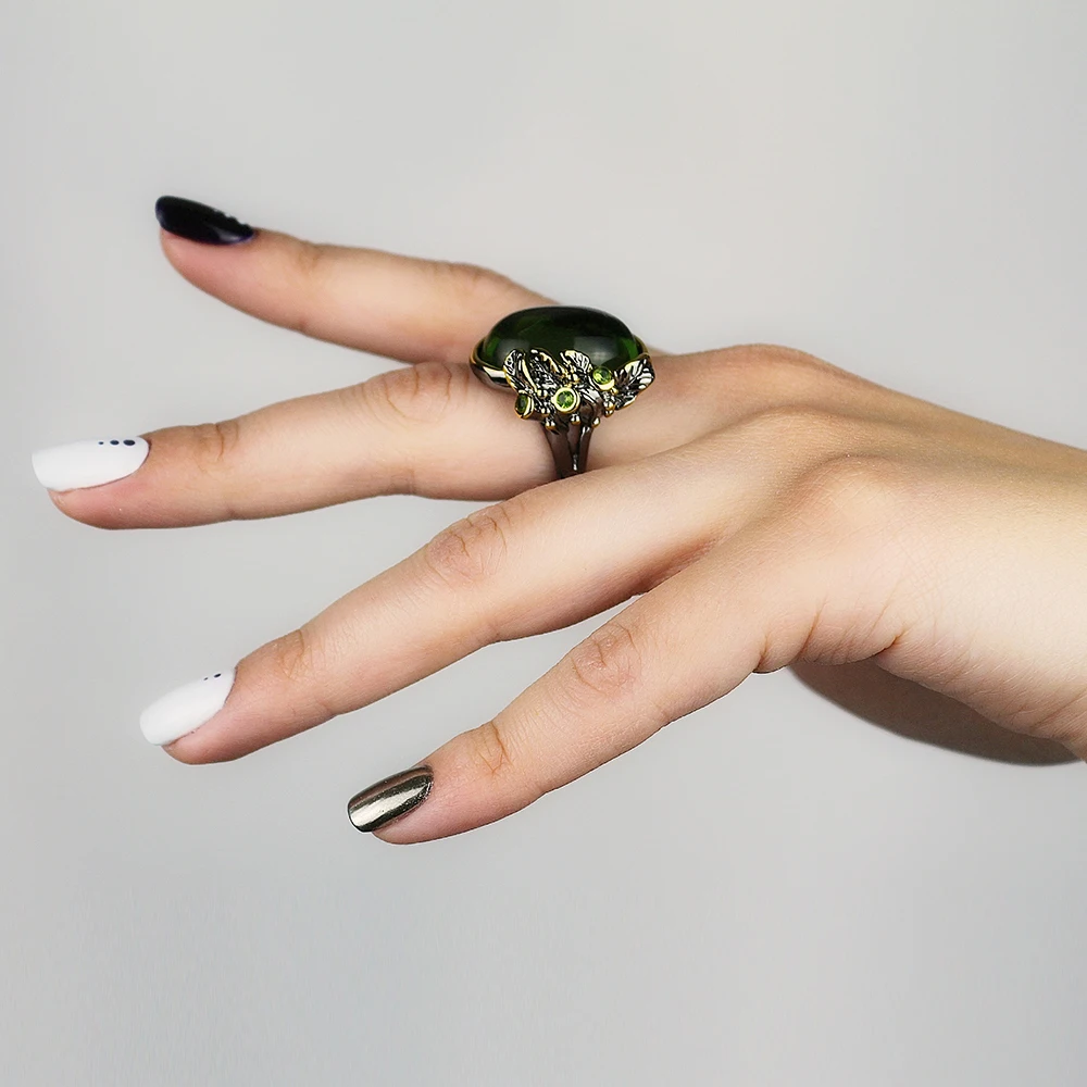 Big green stone ring (4)