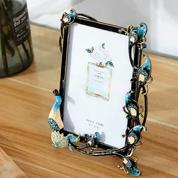 

Enamel Color European Classical Photo Frame Creative Craft Gifts Home Living Room Decoration Studio Set Picture Frames