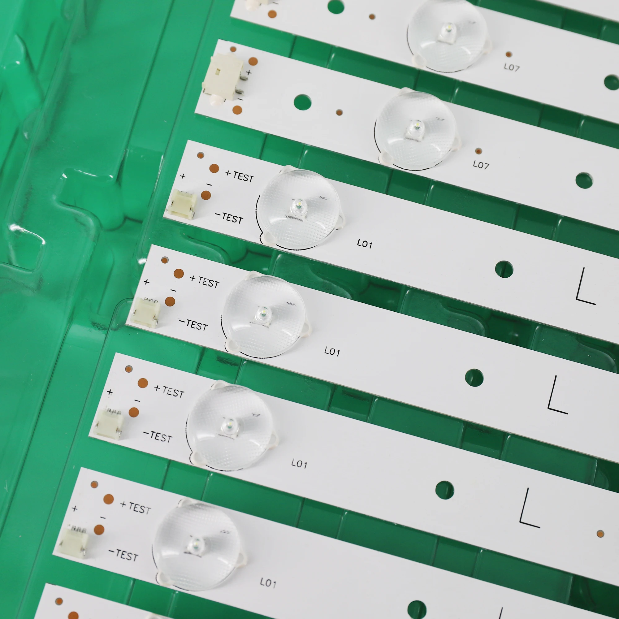 Рисунок 3 - Фонарь с подсветкой 12 ламп для