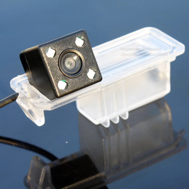 Wireless-DVD-GPS-RCA-Jack-connector-Rear-View-Camera-for-New-Jetta-2013-2014-VW-Reverse-rear-back-up-camera-Review-Parking-Kit (4)