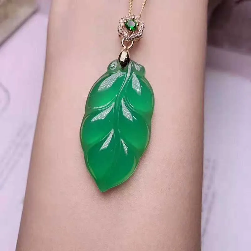 Natural ice leaves silver inlaid S925 silver jade agate pendant