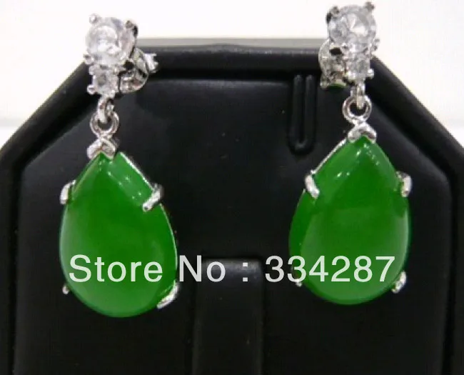 

Charming! Green Quartzite stone Earring