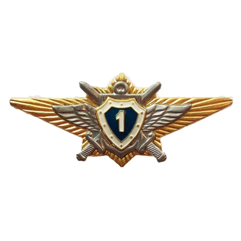 Рисунок 2 - Знак нагрудный Классность офицерского