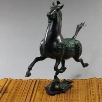 

Copper statue Exquisite Old Chinese bronze statue horse fly swallow Figures Healing Medicine Decoration 100% Brass Bronze