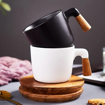 

280ml Simple Art Ceramic Matte Black and White Coffee Cup Set Home Afternoon Tea Flower Tea Cup Wooden Handle Luxury Couple Mug